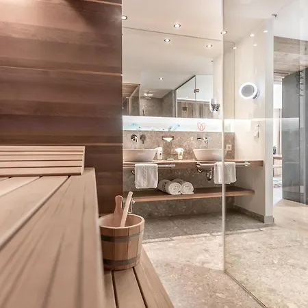 Superior Edelweiss ホテル オーバータウエルン