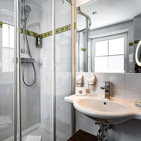 Superior Edelweiss オーバータウエルン